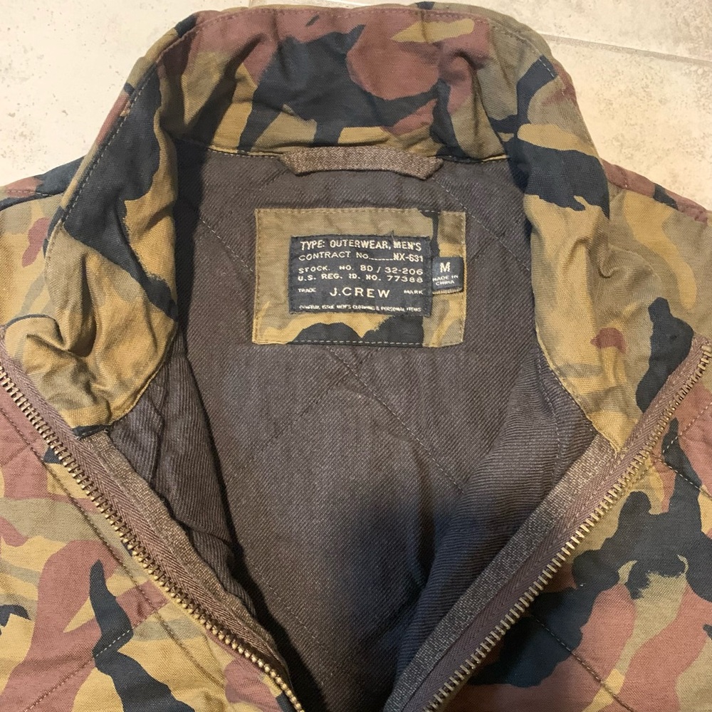 J Crew Men’s Medium Camo Quilted Vest